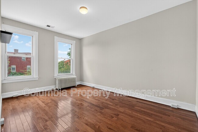 Building Photo - 3523 Warder St NW