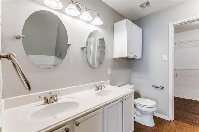 Building Photo - 9361 Sundial Dr