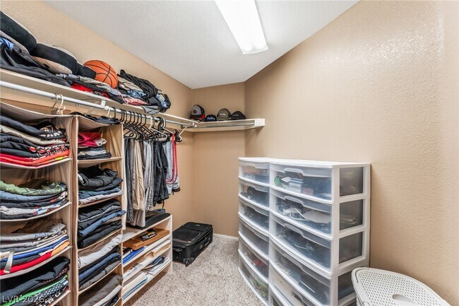 Building Photo - 2000 Quartz Cliff St