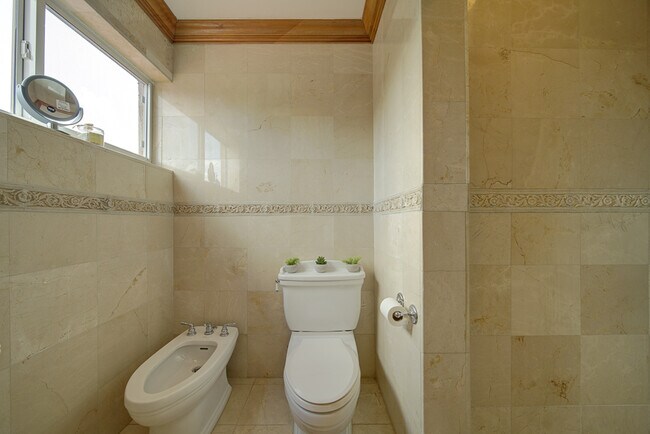 Building Photo - 16811 NW 83rd Ave