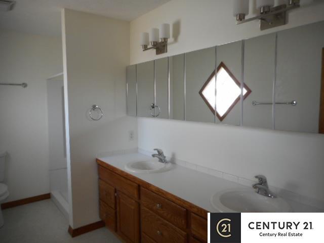 Building Photo - 4801 Hiland Dr