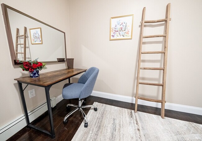 Building Photo - 245 W 113th St