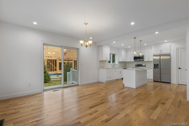 Building Photo - 65 Paulding Ln