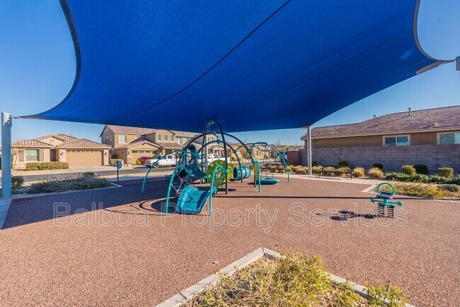 Building Photo - 5532 S Dillon Cir