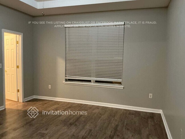 Building Photo - 3826 Westridge Dr