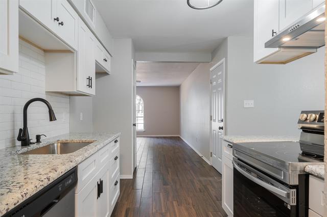 Building Photo - 3604 Biscay Dr