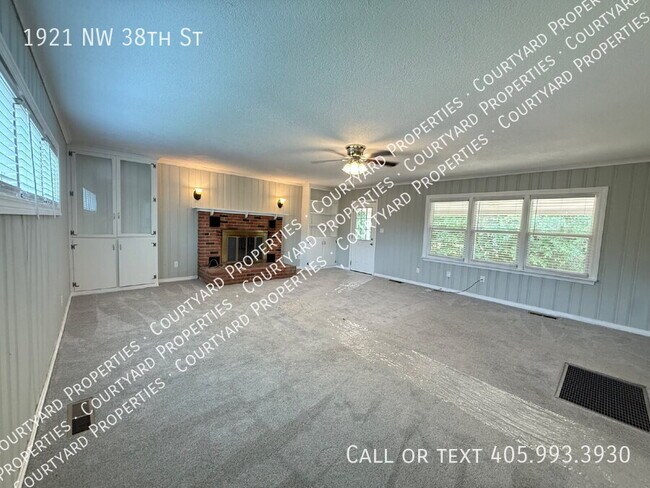 Building Photo - 1921 NW 38th St