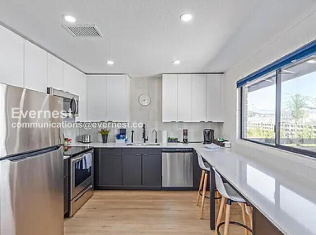 Building Photo - 4402 N 14th St