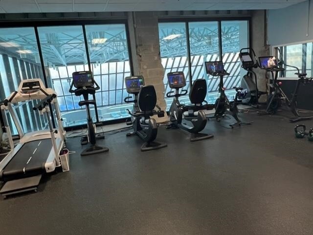 Building Photo - 7004 Boulevard E