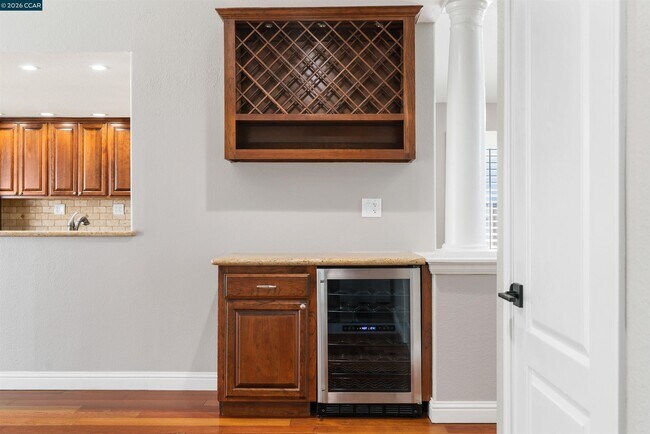 Building Photo - 313 Deepcreek Ct