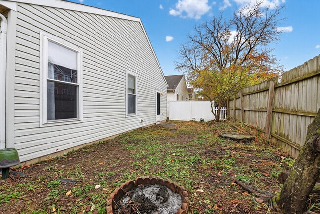 Building Photo - Beautiful Ranch Home Near Dining, Shopping & The Palladium