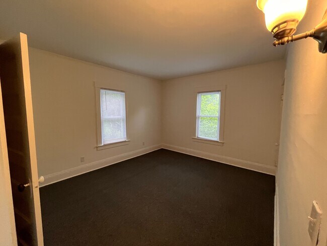 Bedroom 1 - 82 Park Ave