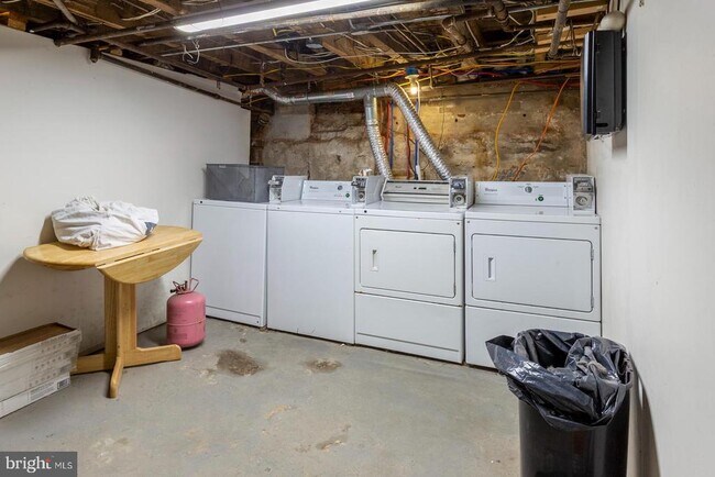 Building Photo - 131 W Susquehanna Ave