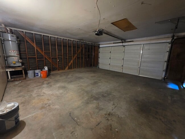 Building Photo - 2920 W Vassar Ave