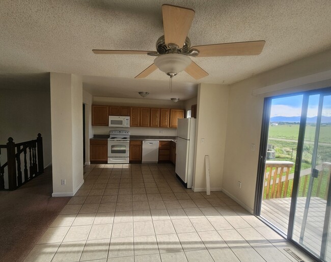 Building Photo - 1617 Centaur Cir