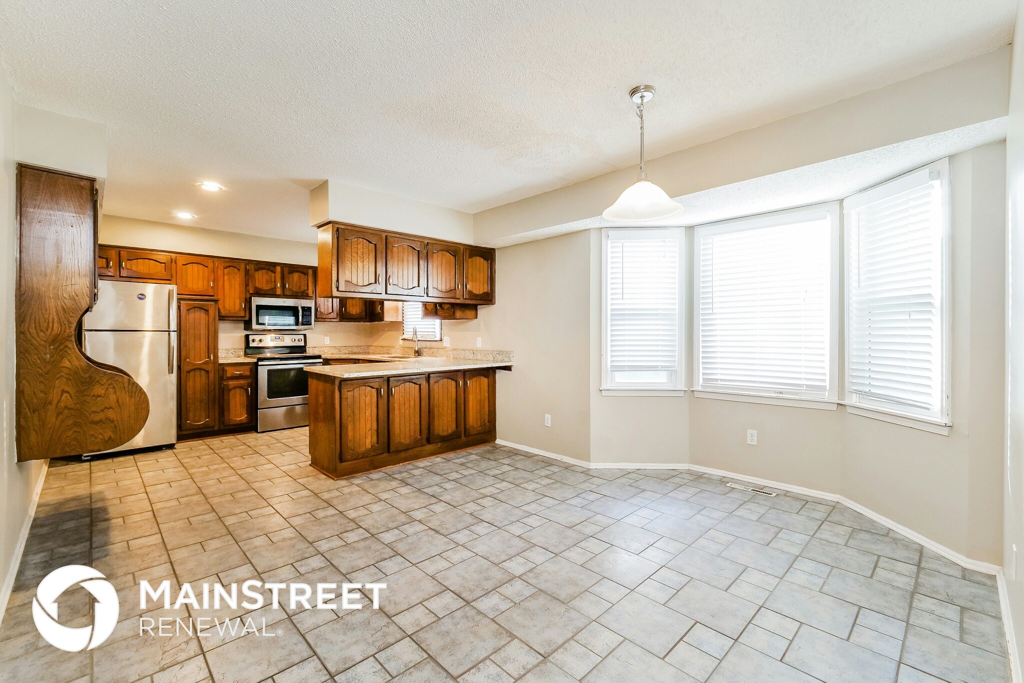 Building Photo - 14008 S Raintree Dr