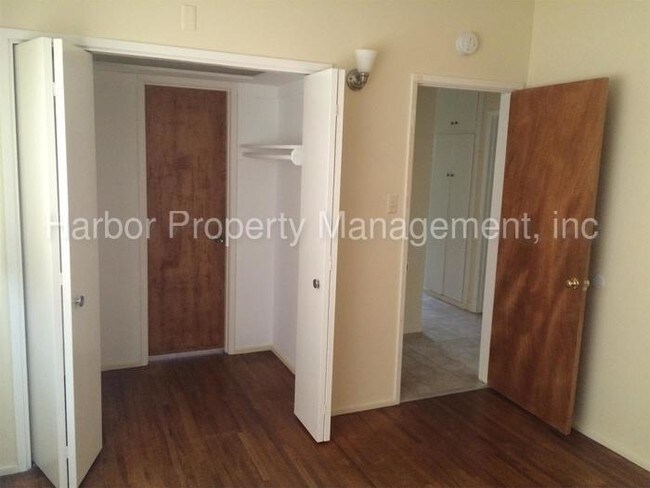 Building Photo - 14440 S Budlong Ave