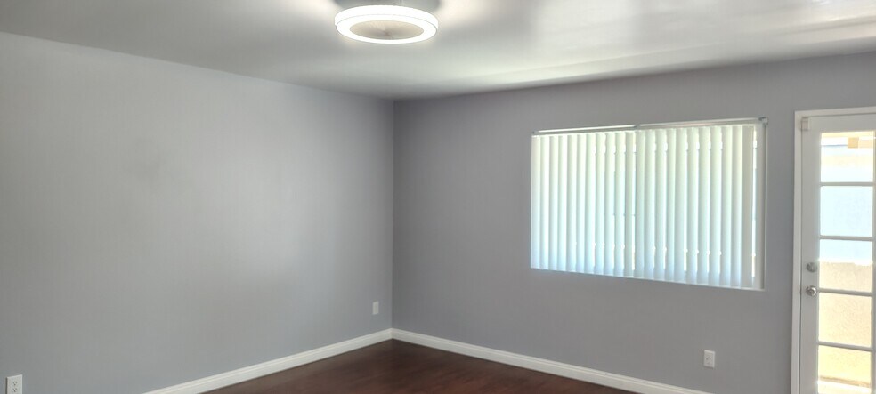 Building Photo - 1425 S White Ave
