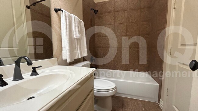 Building Photo - 4513 Cherokee Dr