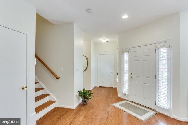 Primary Photo - 44386 Adare Manor Square