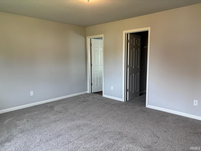 Building Photo - 54271 Stonebridge Dr