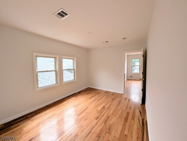 Building Photo - 34 Cedar Ave