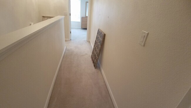 Building Photo - Beautiful Furnished 2/2.5  Pool View Condo x Rent Close to Universities.