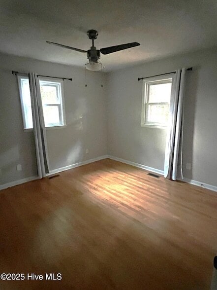 Building Photo - 510 W Rhode Island Ave