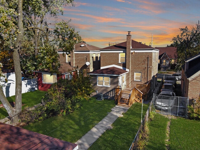 Building Photo - 9318 S Aberdeen St