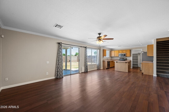 Building Photo - 210 E Jasper Ct