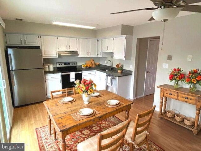 Building Photo - 130 W Orndorff Dr