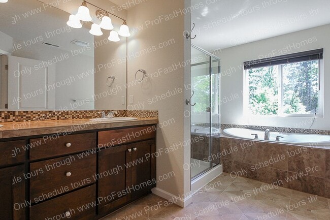 Building Photo - 6300 SE Imagine Way
