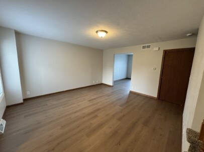 Building Photo - 1874 Bright View Dr