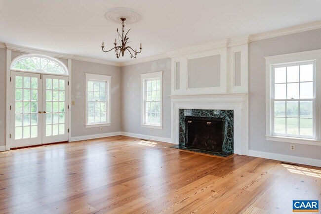 Building Photo - 1522 Oak Hill Ln