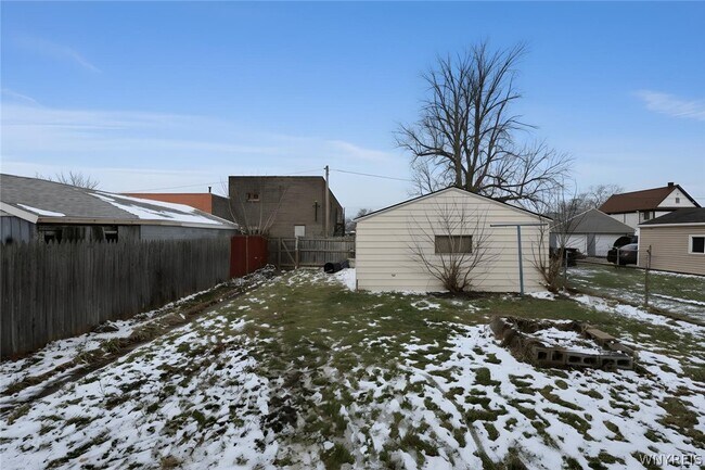 Building Photo - 3028 Welch Ave