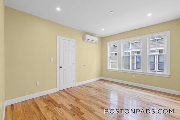 Building Photo - 29 Fessenden St