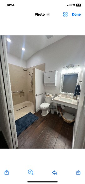 Building Photo - 12112 Fall Creek Ct