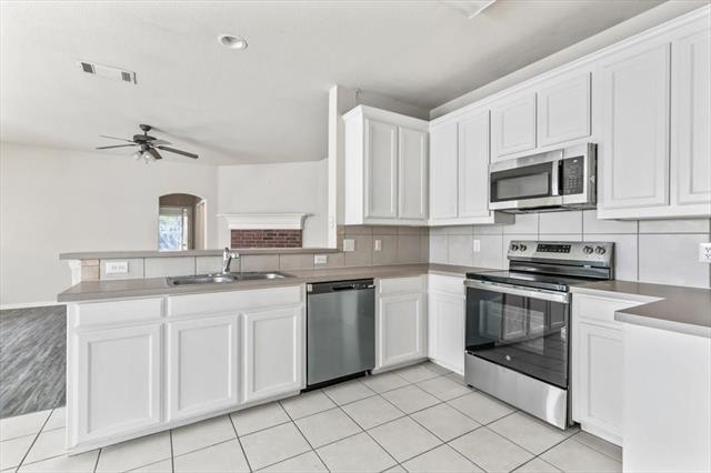 Building Photo - 5724 Swords Dr