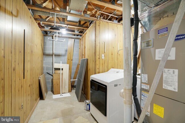 Building Photo - 12346 Woodlawn Ct