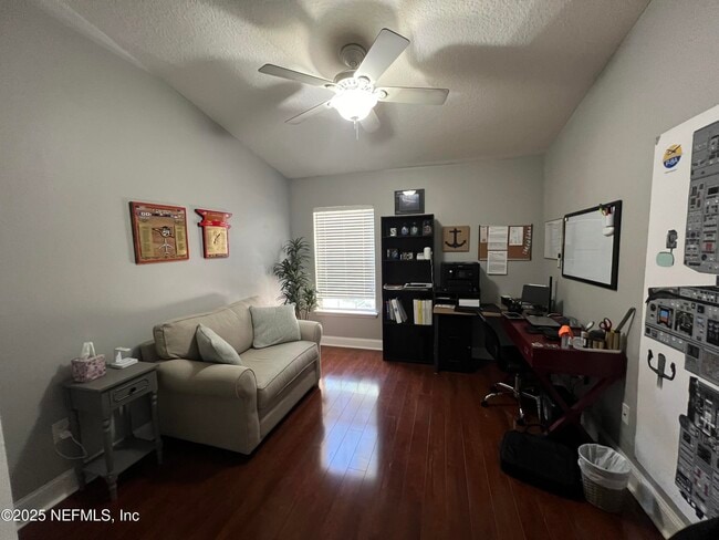 Building Photo - 4193 Highwood Dr