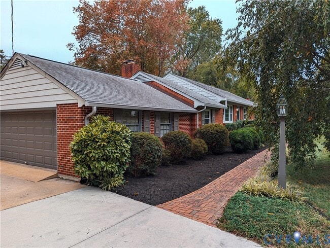 Building Photo - 8401 Bronwood Rd