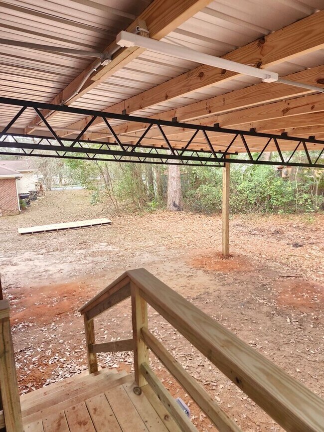 Building Photo - 509 Famcee Ave