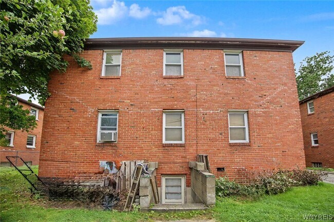 Building Photo - 40 Eagan Dr