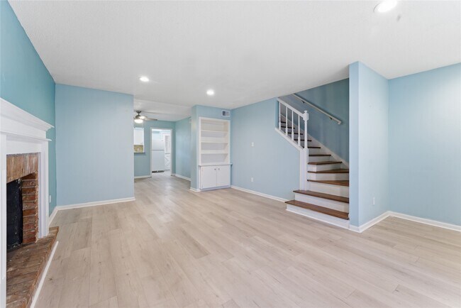 Building Photo - 2574 Marilee Ln