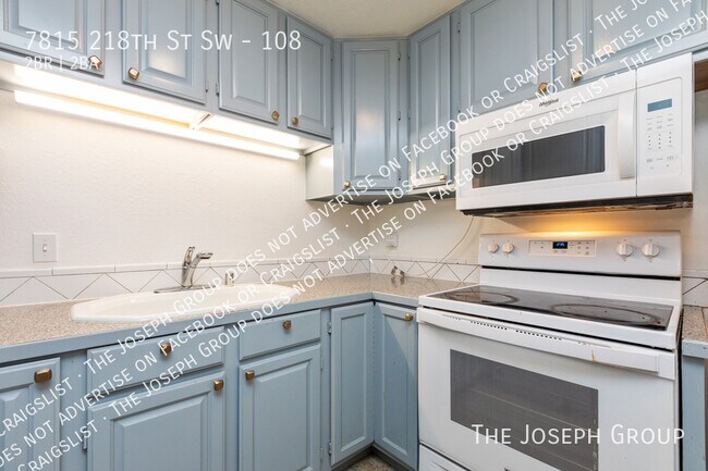 Building Photo - 7815 218th St SW
