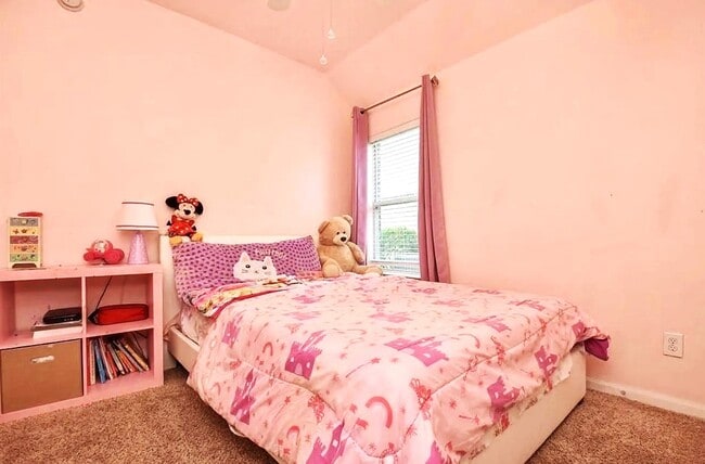 Building Photo - 22427 Stamford Brook Ct