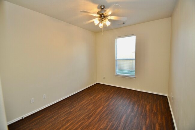 Building Photo - 12315 Field Brook Ct