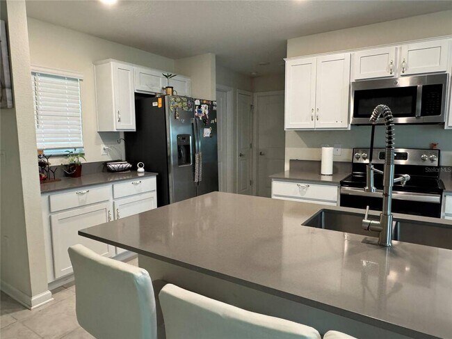 Building Photo - 4334 Sunny Creek Pl