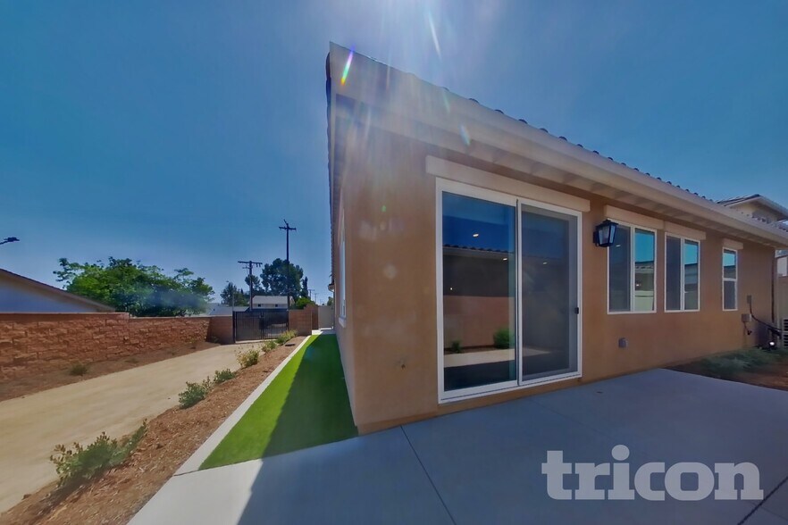 Building Photo - 1704 Taylor Ave