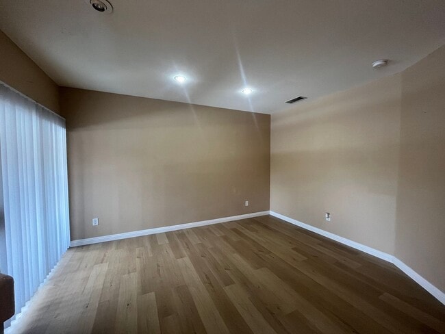 Building Photo - Terrific 2 Bedroom Condo in Sedona!